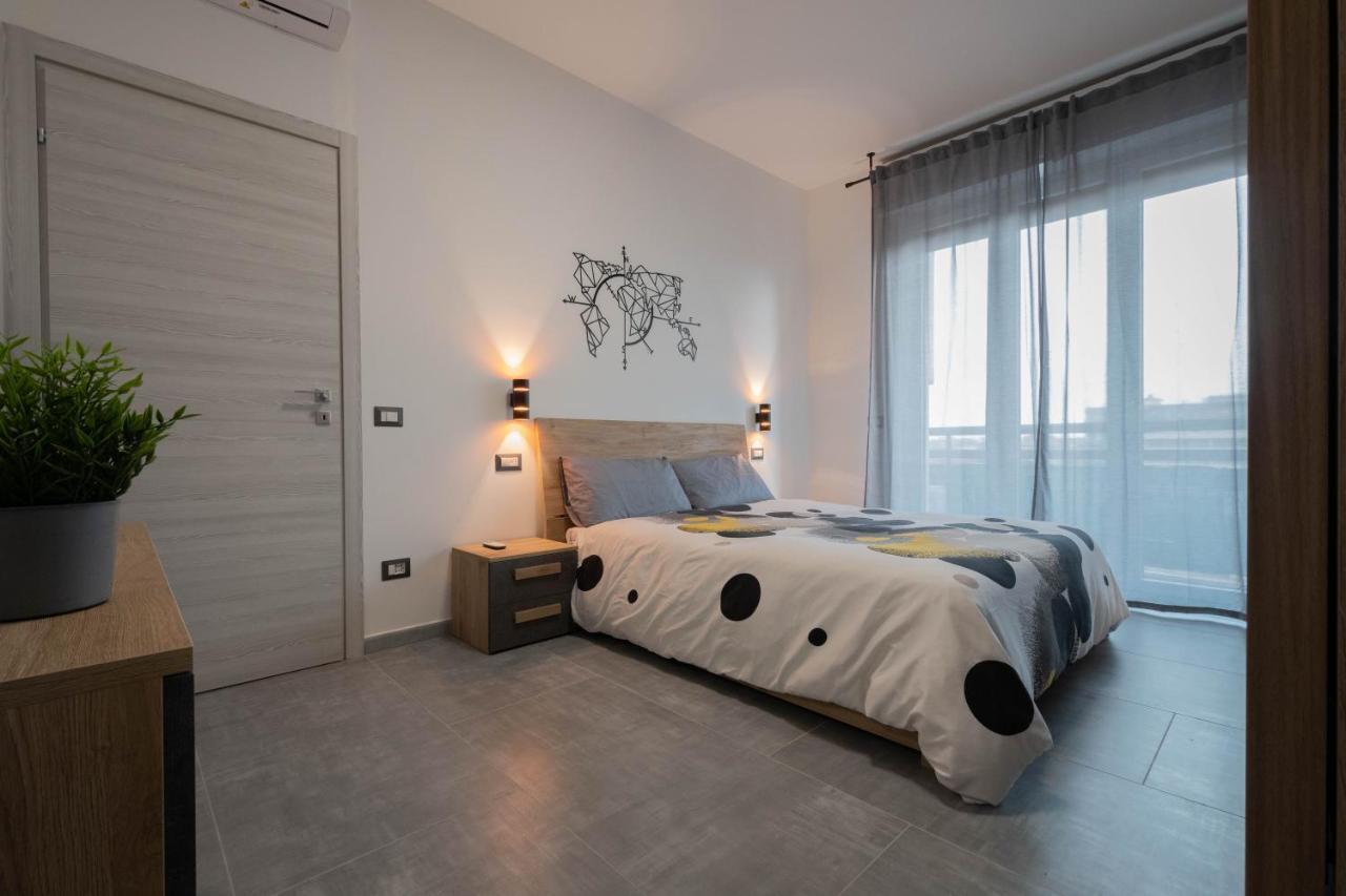 Apartment L&M, Rhomilanofiera Bollate Luaran gambar